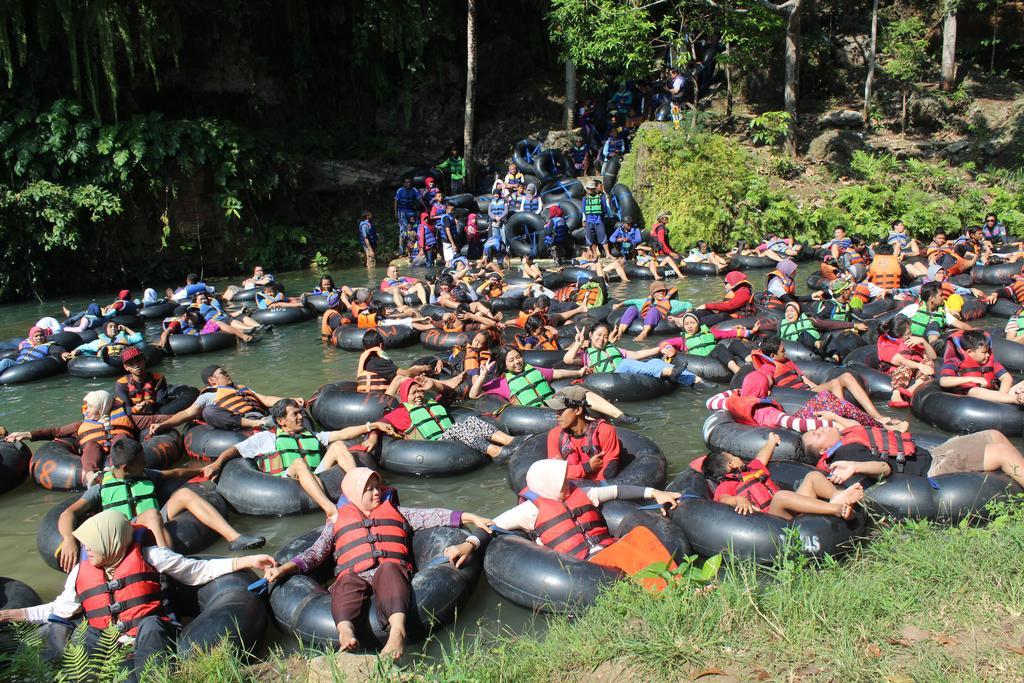 The New Orlinds Guest House Wonosari Pokoj fotografie