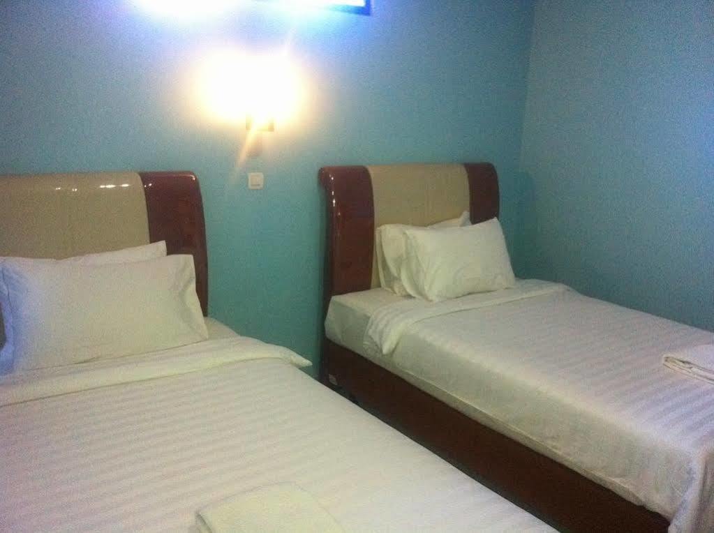 The New Orlinds Guest House Wonosari Exteriér fotografie